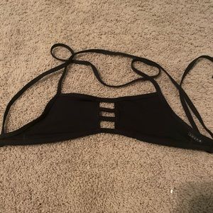 Black Jolyn misfit top size Small!